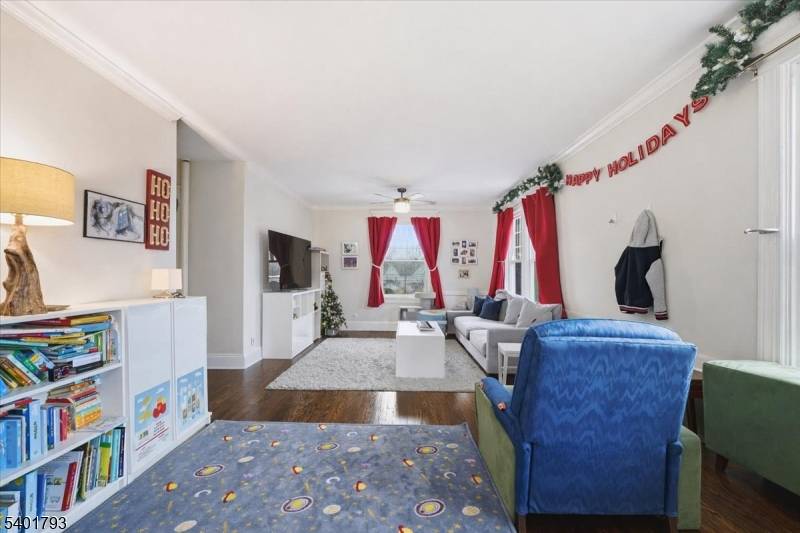 Morristown Town, NJ 07960,103 Early St