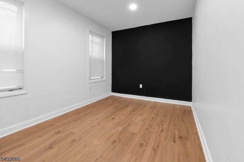 Newark City, NJ 07108,45 Seymour Ave