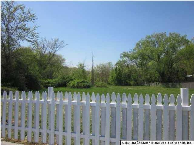 Staten Island, NY 10309,6401-6407 Amboy RD