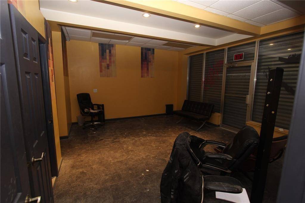 Brooklyn, NY 11223,120 Avenue T