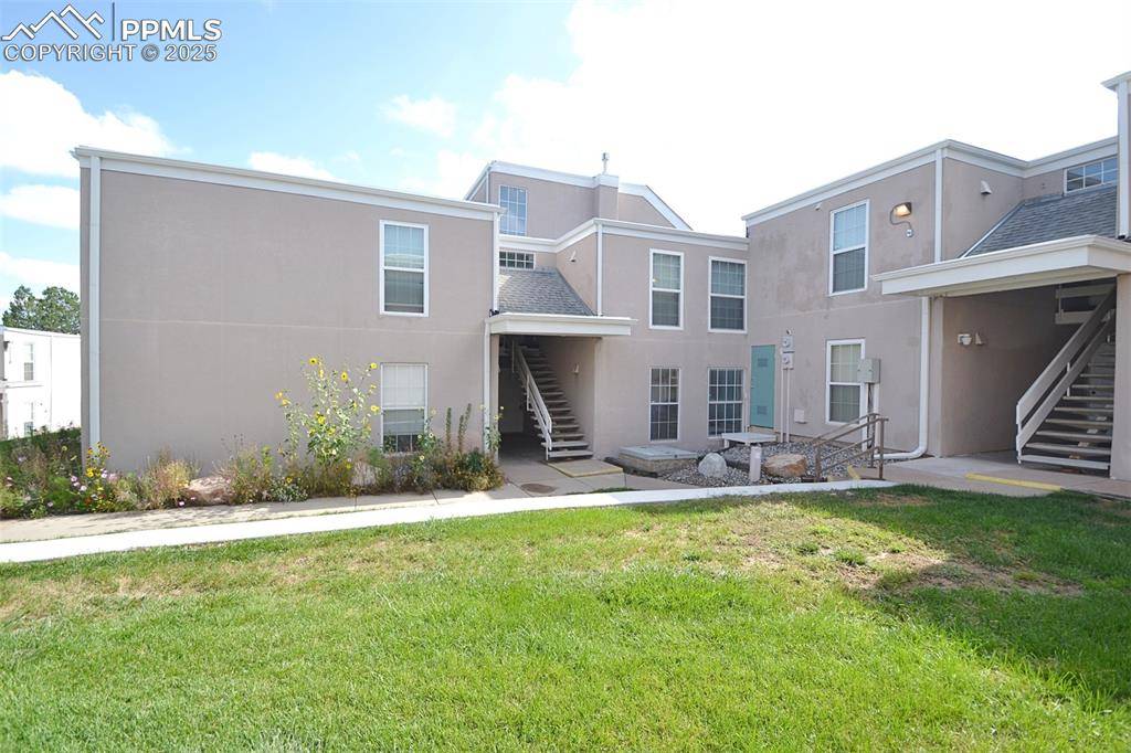 Colorado Springs, CO 80917,3530 Parkmoor Village DR #F