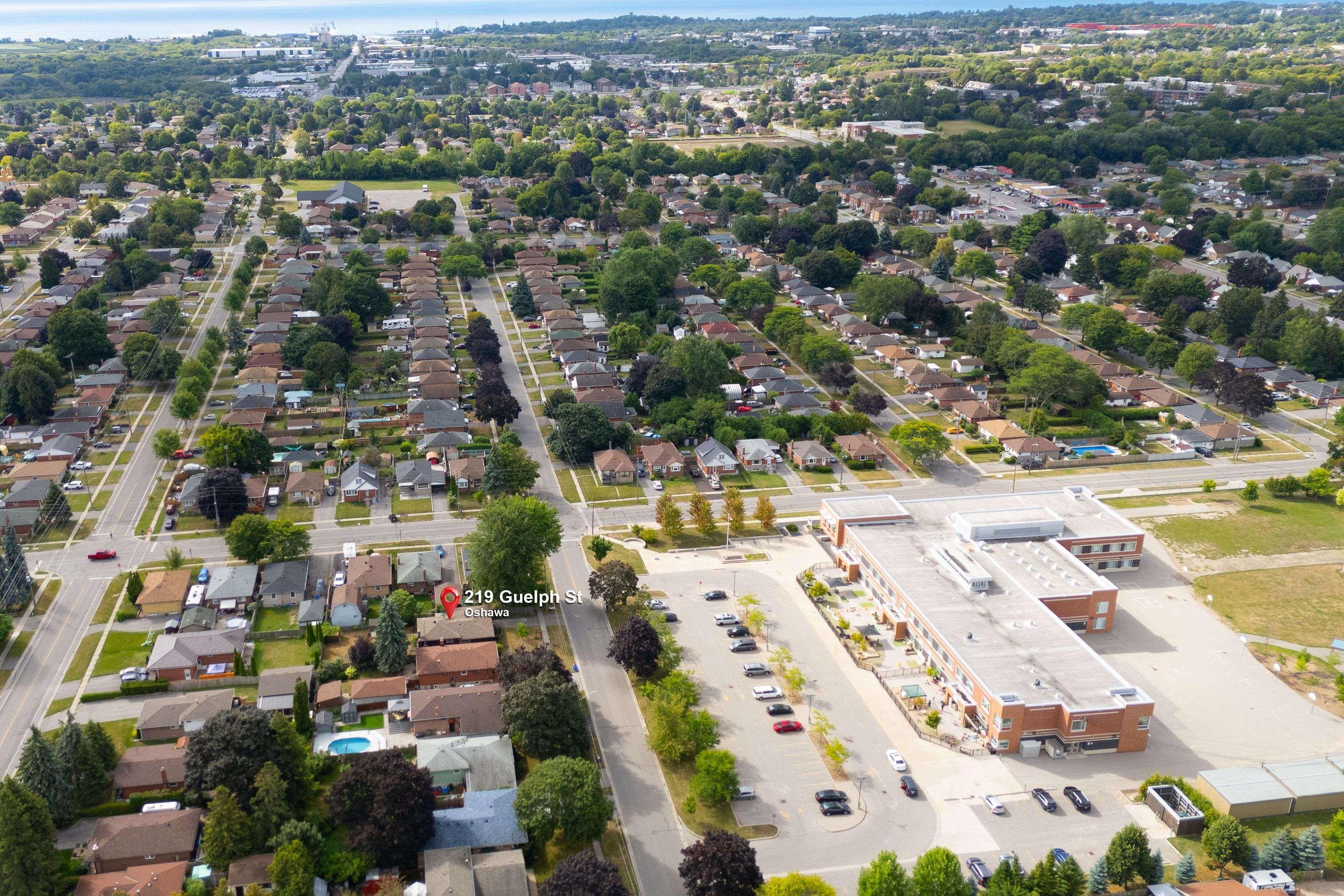 Oshawa, ON L1H 6J1,219 Guelph ST