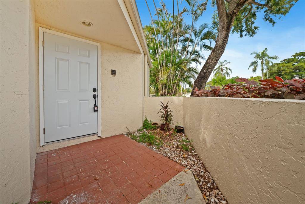 Plantation, FL 33322,1769 NW 81st Way #1769