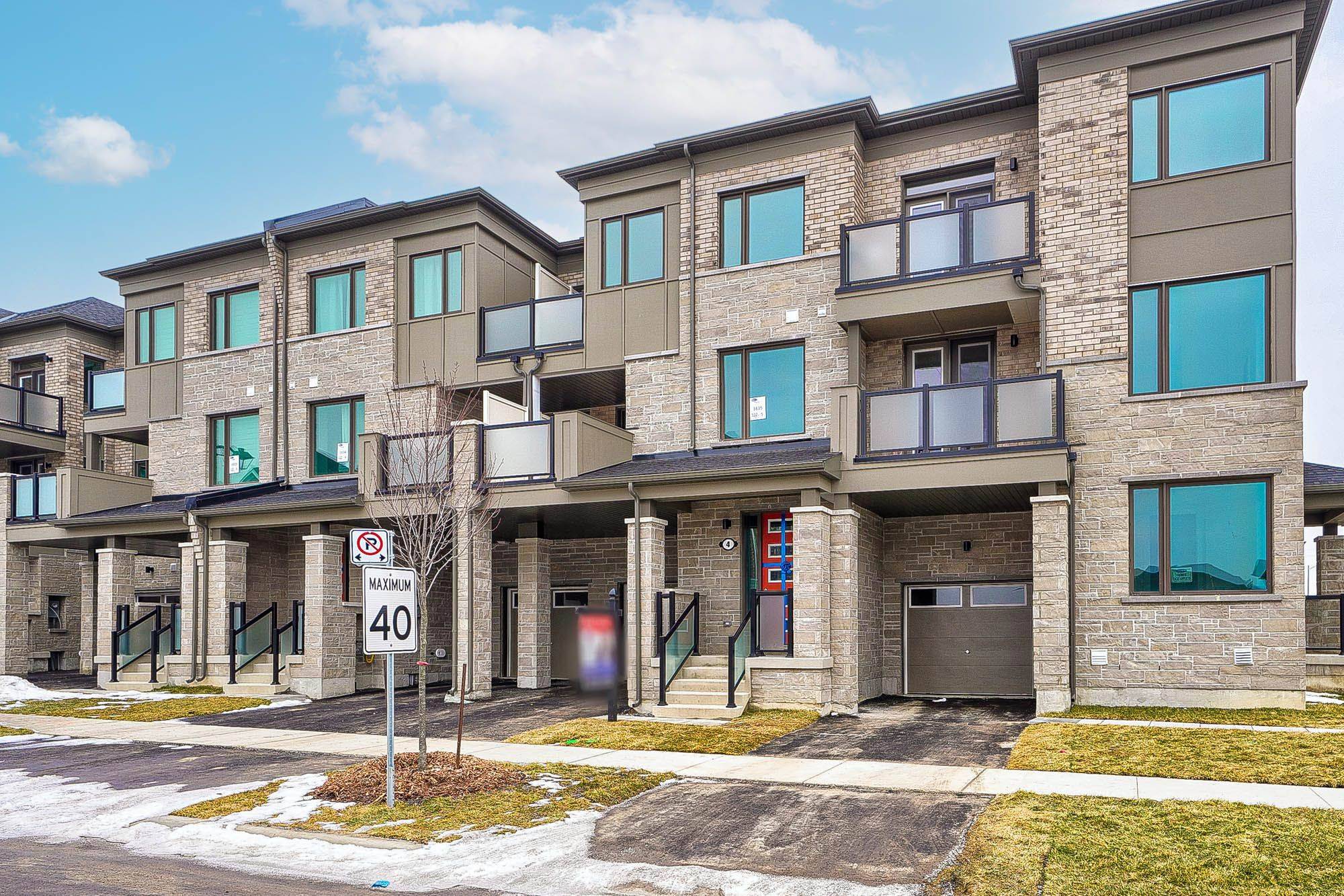 Markham, ON L6C 3L1,4 Thomas Frisby Jr. CRES