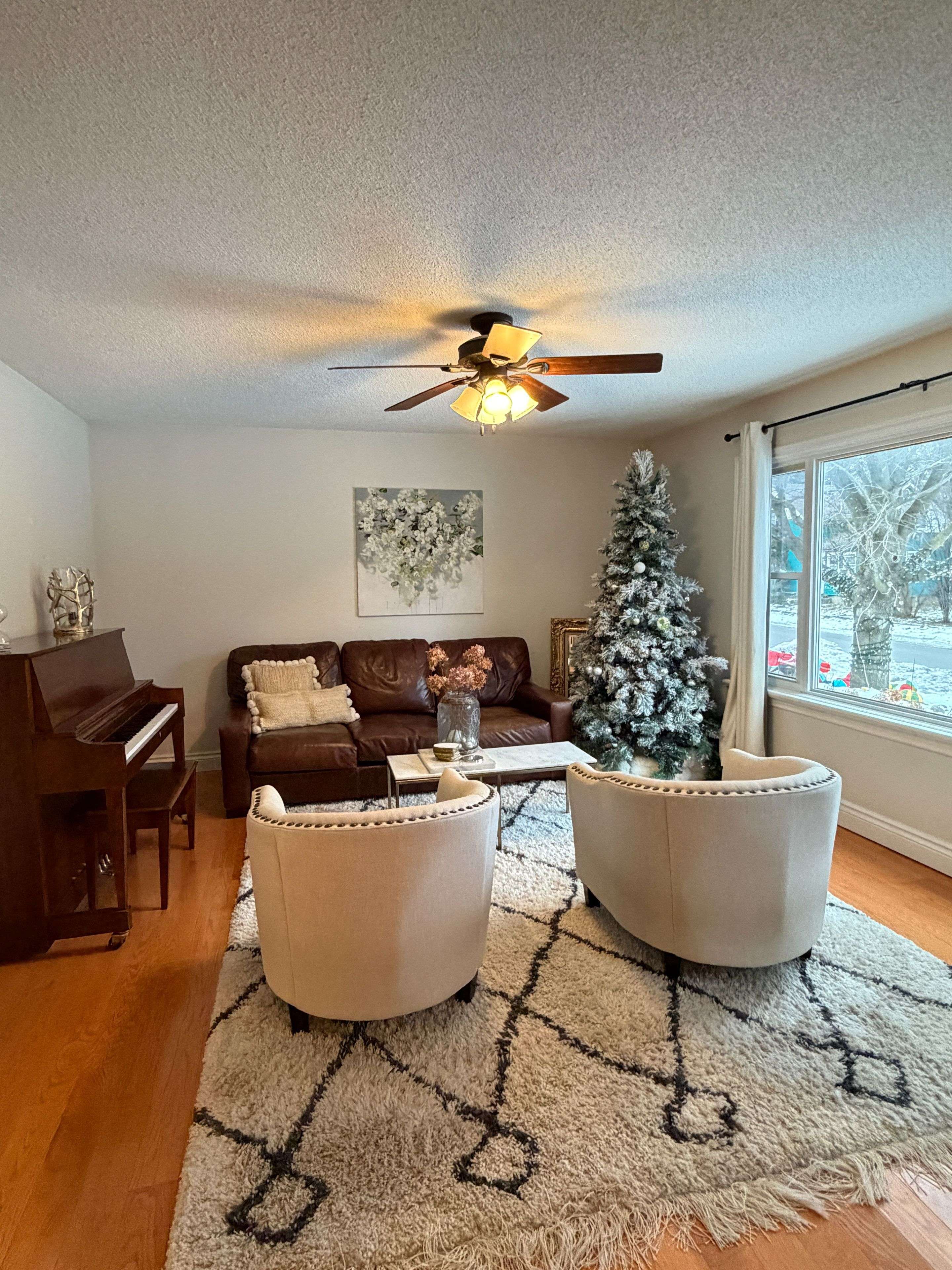 Whitchurch-stouffville, ON L4A 7W1,68 Montreal ST