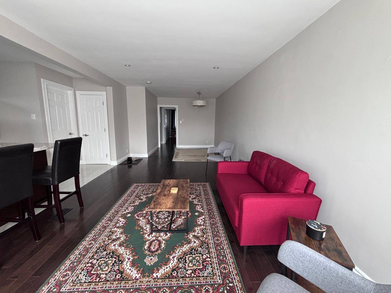 Richmond Hill, ON L4C 3H1,295 Blue Grass BLVD