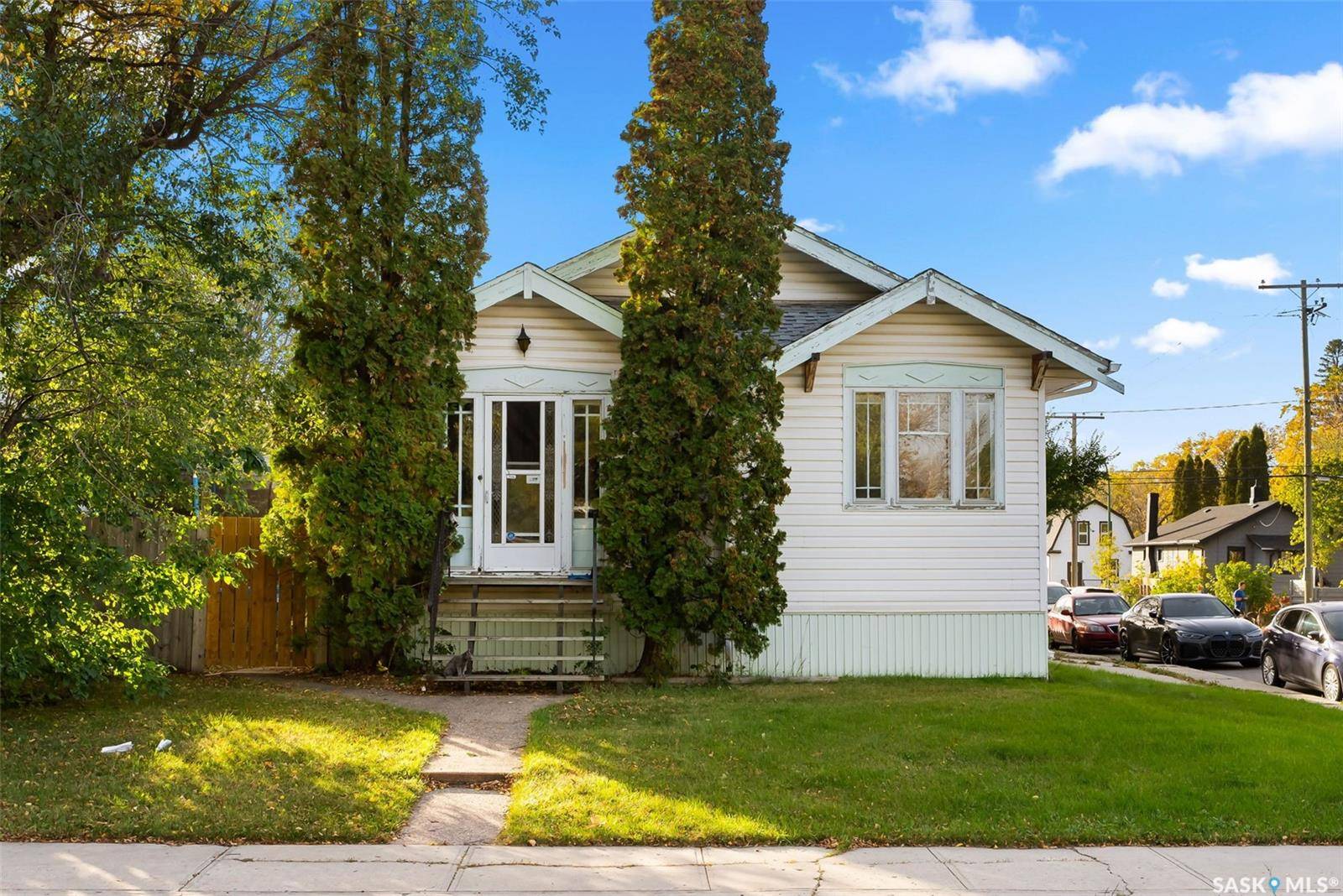 Regina, SK S4T 4B8,1400 Queen STREET