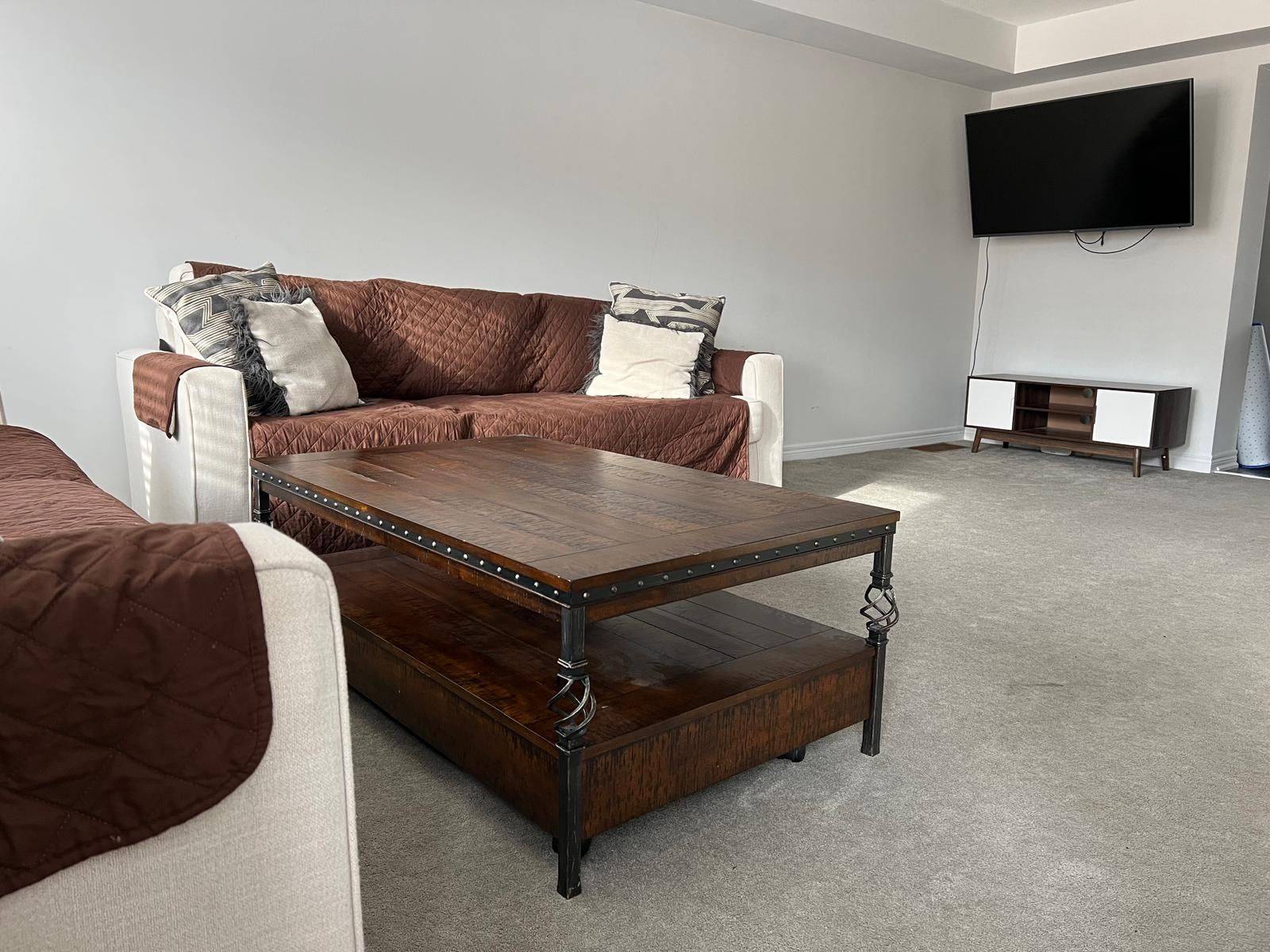 Welland, ON L3C 0G8,604 Julia DR