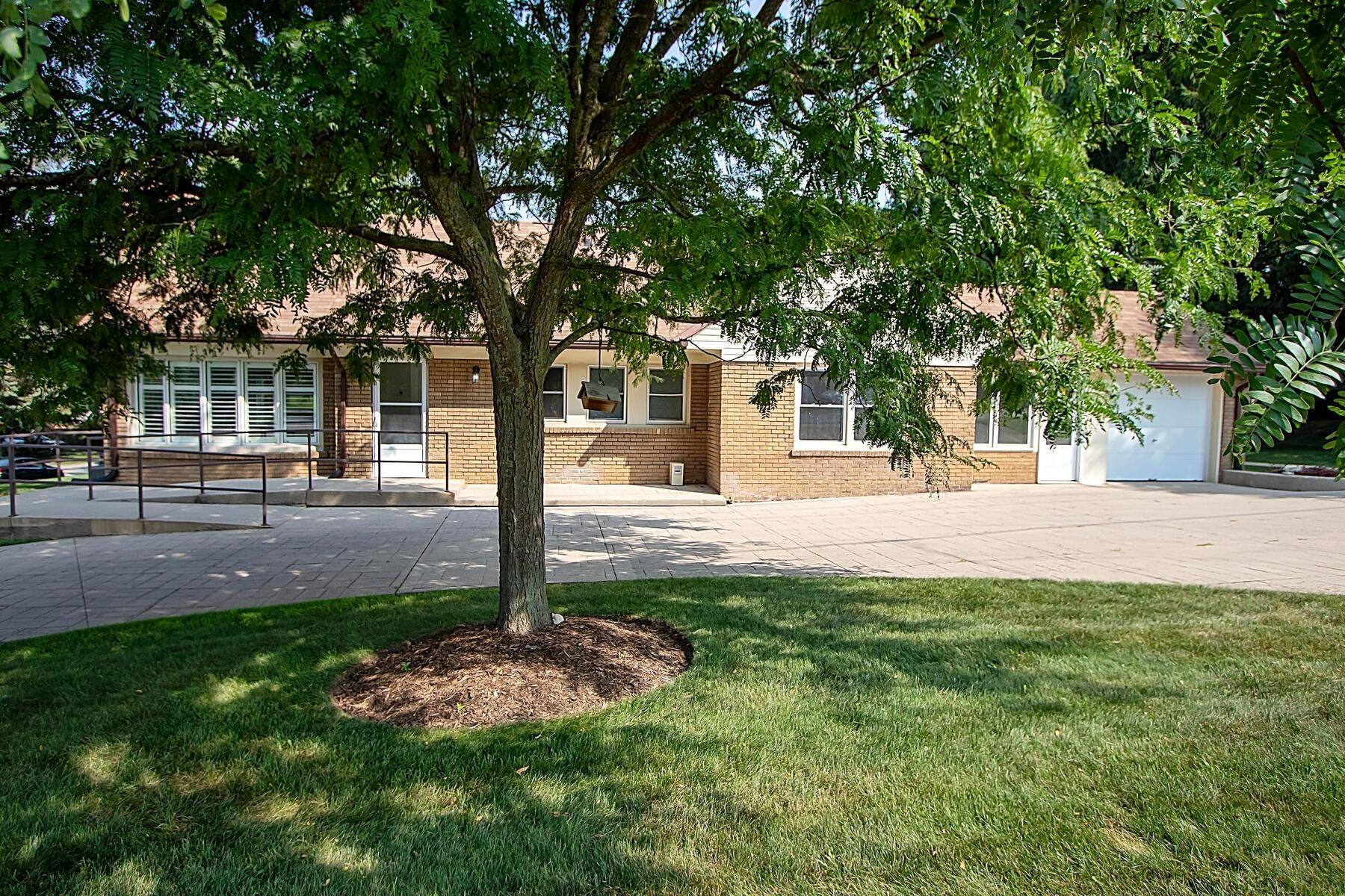 London North, ON N6H 2R8,459 Riverside DR