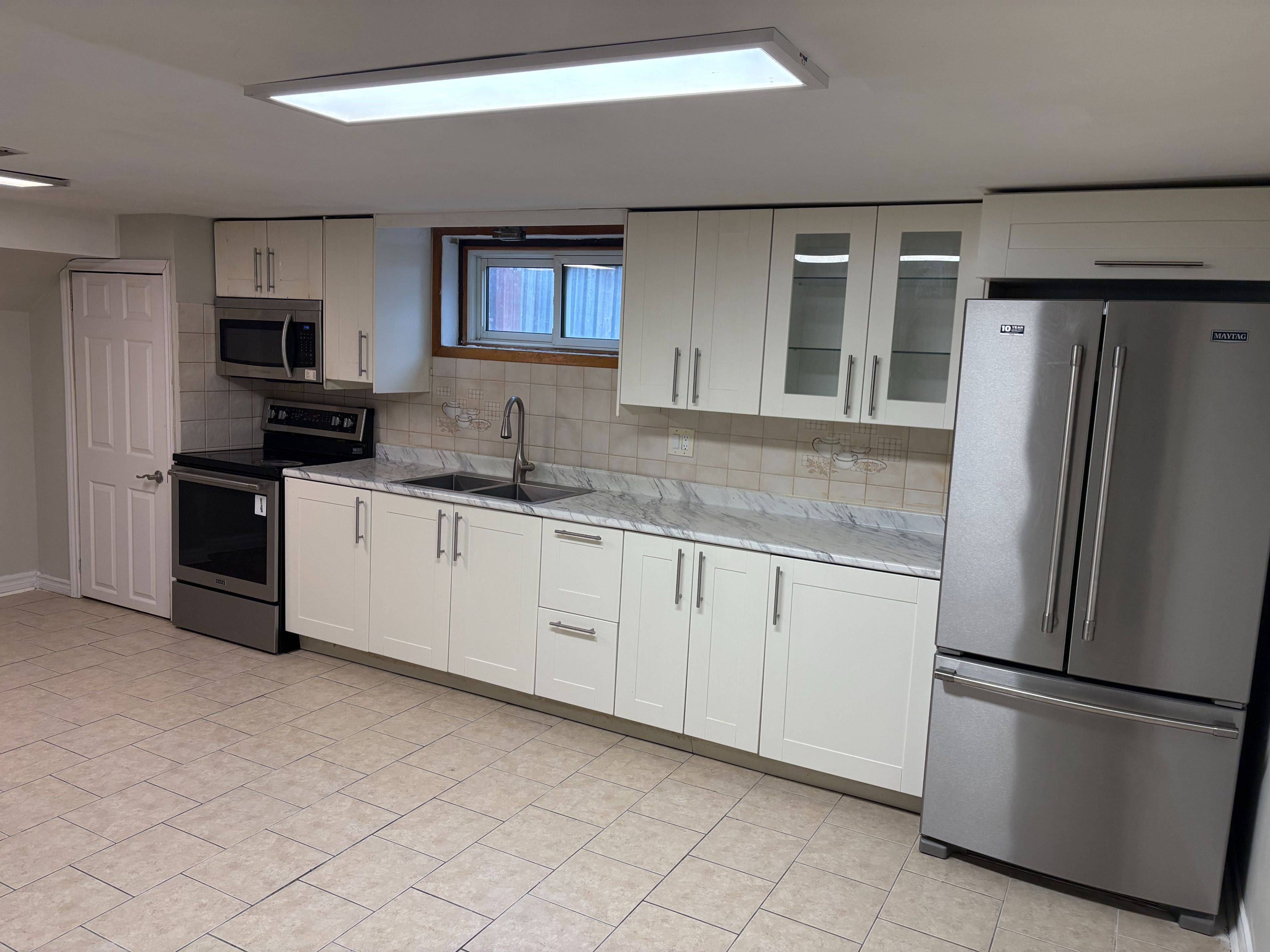 Hamilton, ON L8E 1P6,Address not disclosed