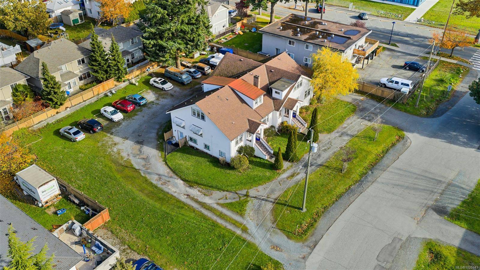 Langford, BC V9B 3B9,942 Preston Way