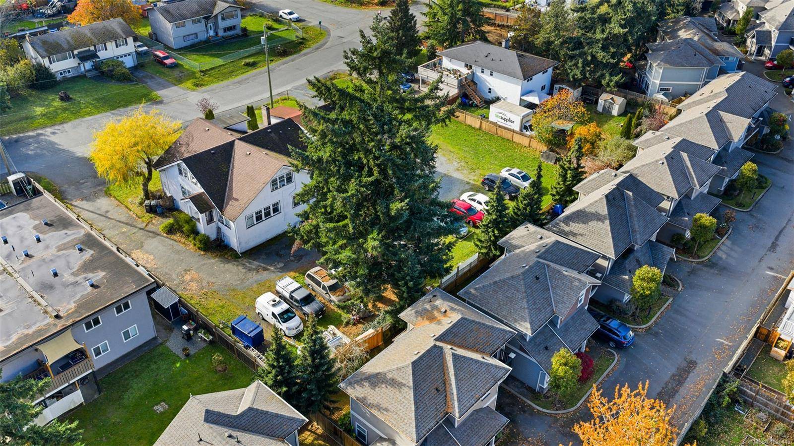 Langford, BC V9B 3B9,942 Preston Way