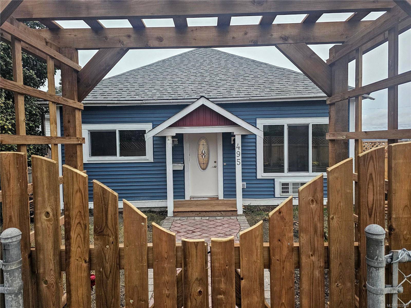 Nanaimo, BC V9R 4T5,495 Nicol St