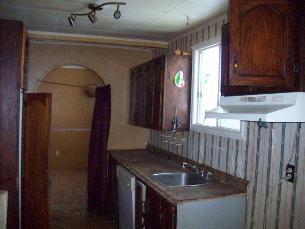 Glovertown, NL A0G 2L0,7 Crewes Road