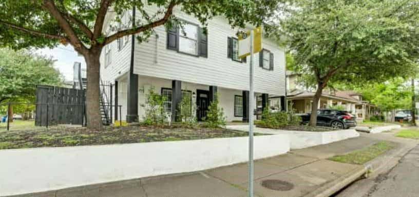 Dallas, TX 75208,401 N Polk Street