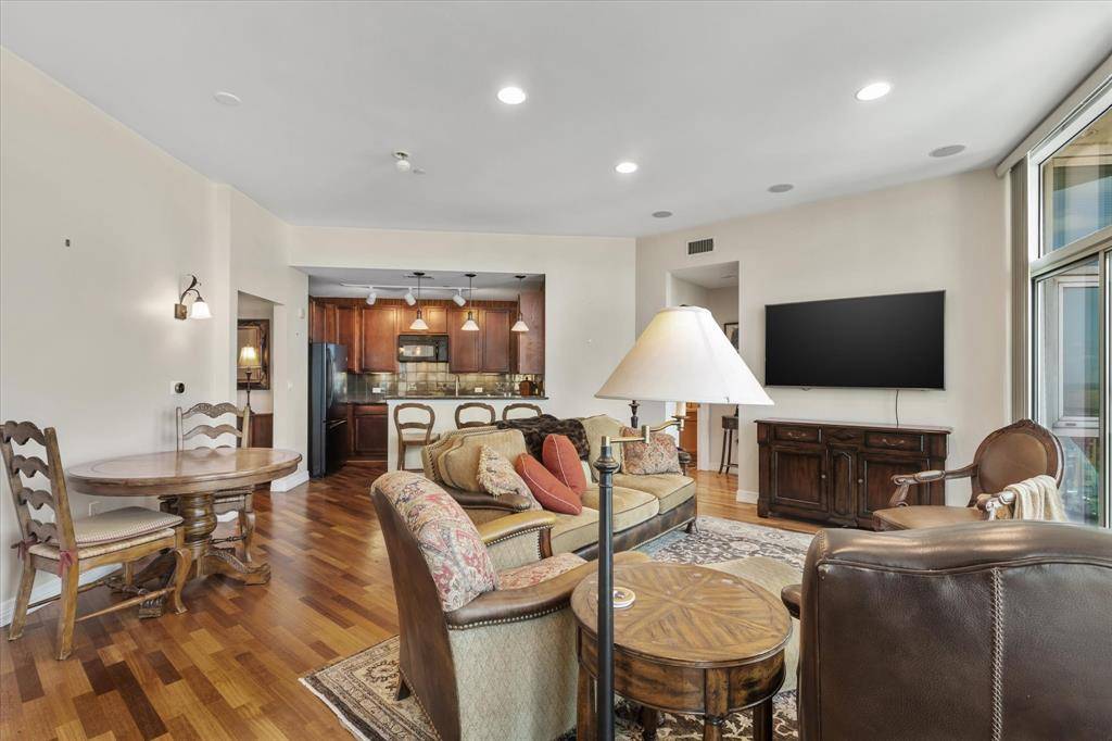 Fort Worth, TX 76102,500 Throckmorton Street #2301