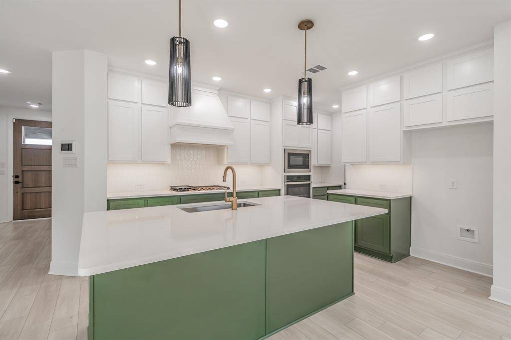 Fort Worth, TX 76008,13361 Hedgebrook Place