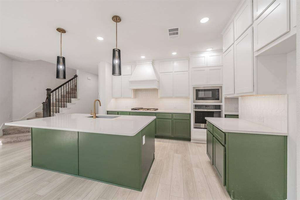 Fort Worth, TX 76008,13361 Hedgebrook Place