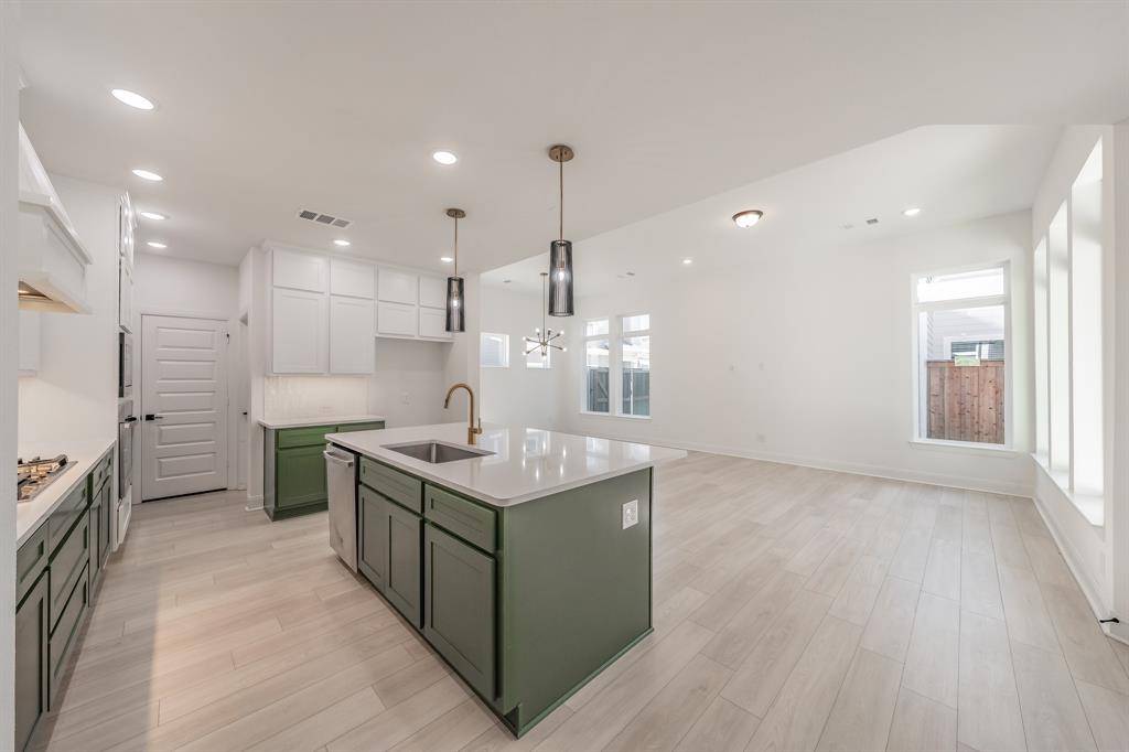 Fort Worth, TX 76008,13361 Hedgebrook Place