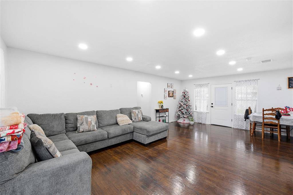 Hillsboro, TX 76645,1020 E Walnut Street