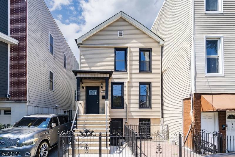 Jersey City, NJ 07304,299 Halladay St