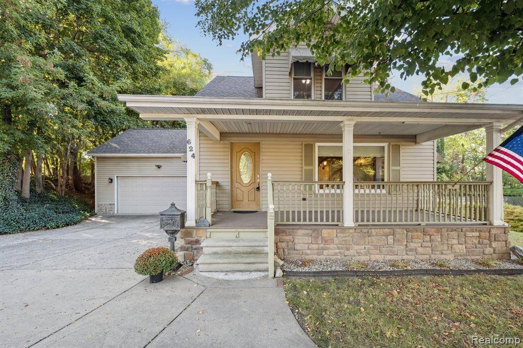 Brighton, MI 48116,624 E Main ST