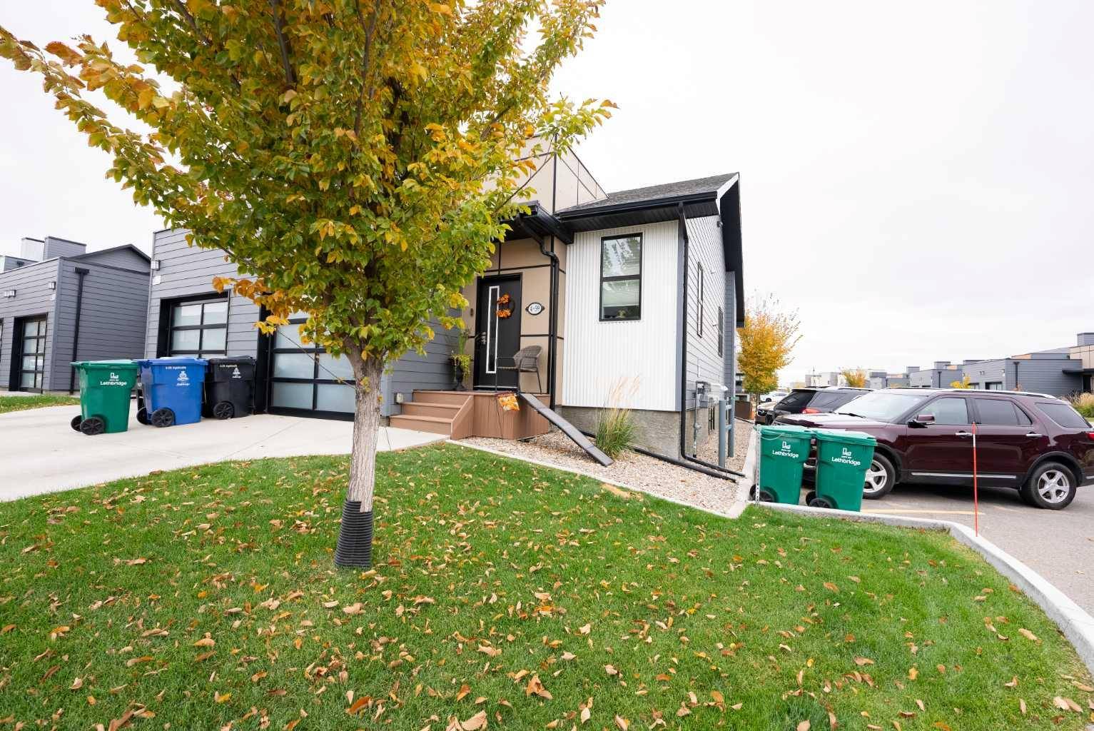 Lethbridge, AB T1J 5M5,59 Aquitania CIR W #4