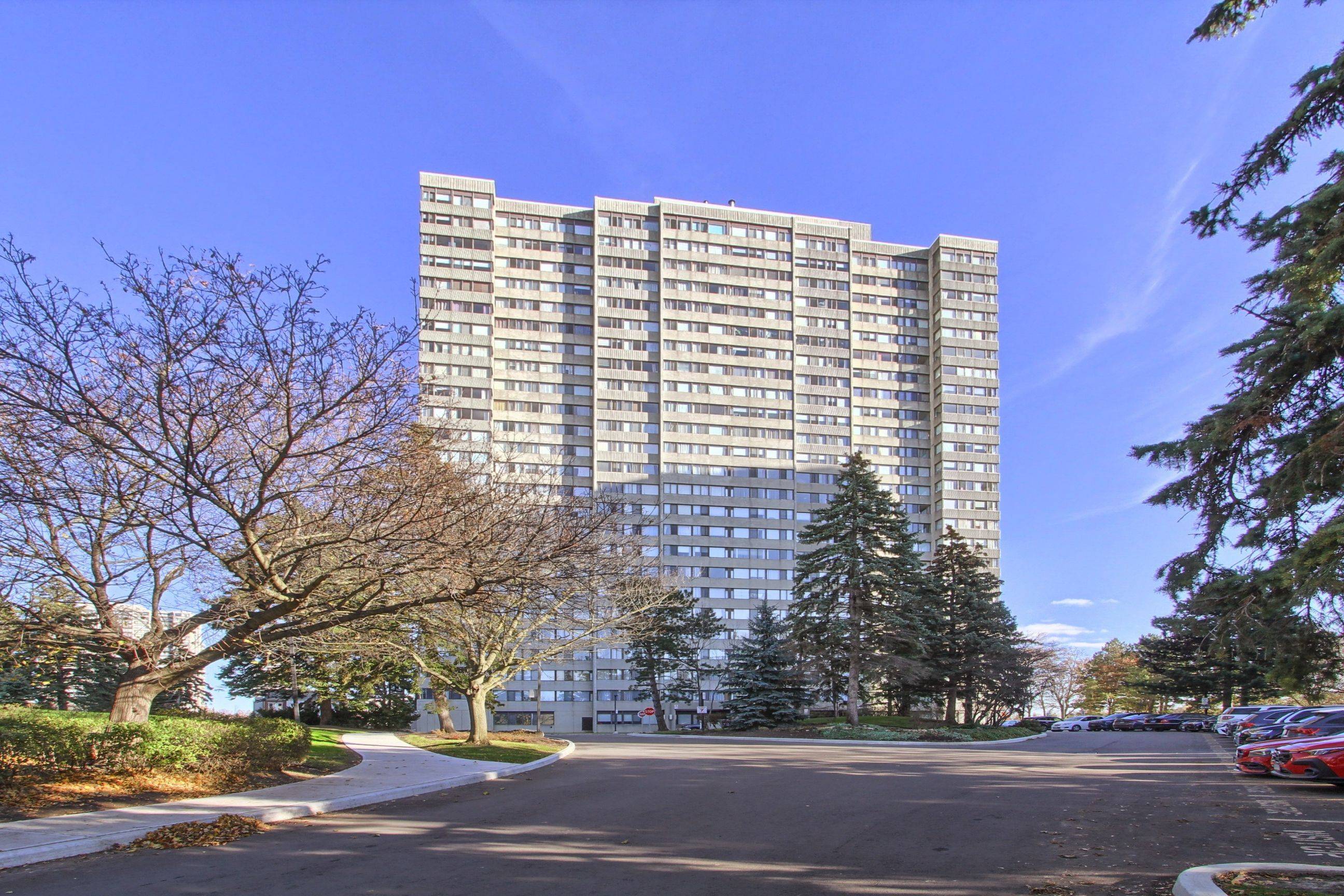 Toronto C07, ON M2R 3T2,133 Torresdale AVE #2404