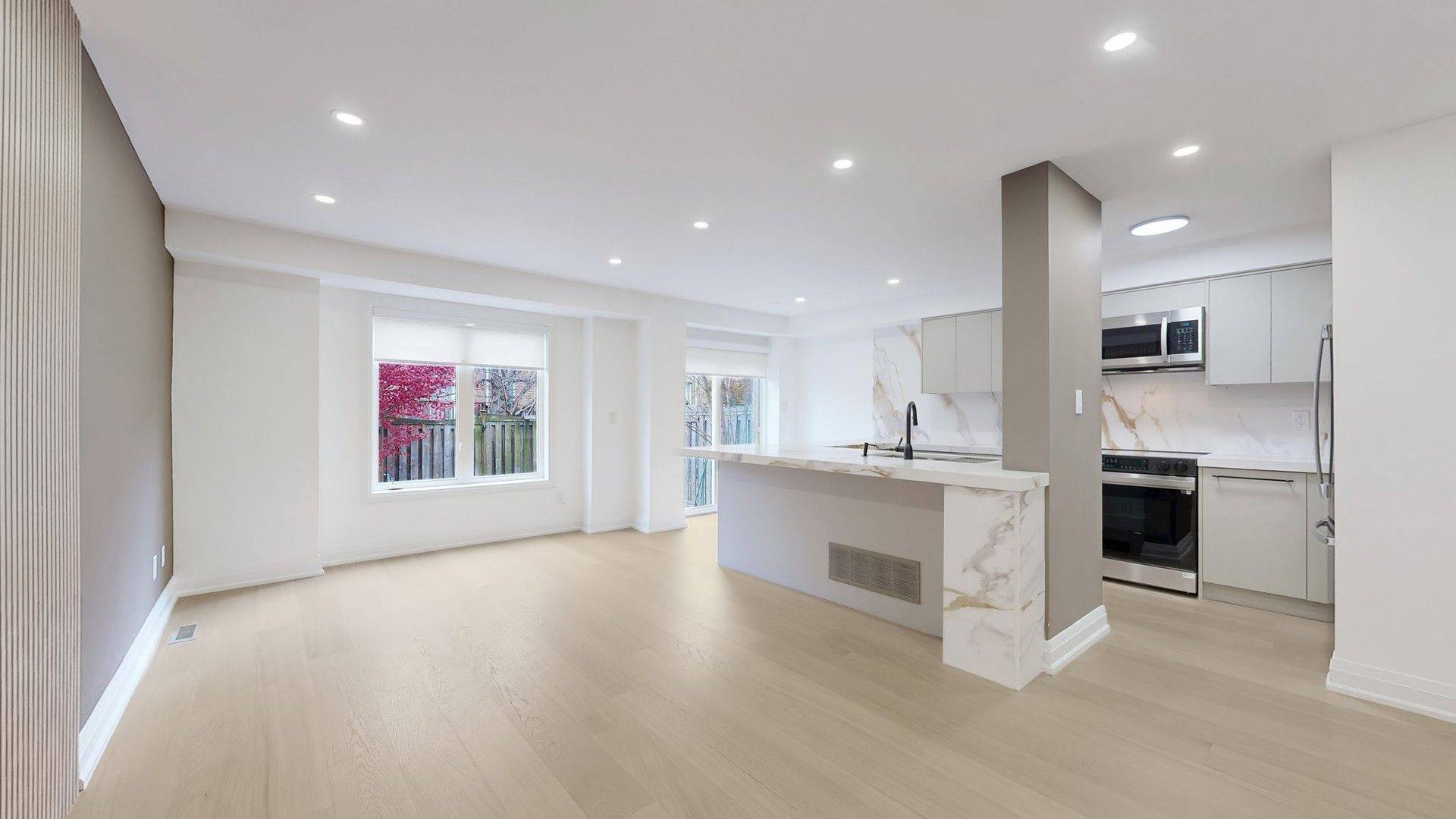 Whitby, ON L1N 9S8,3 Playfair RD