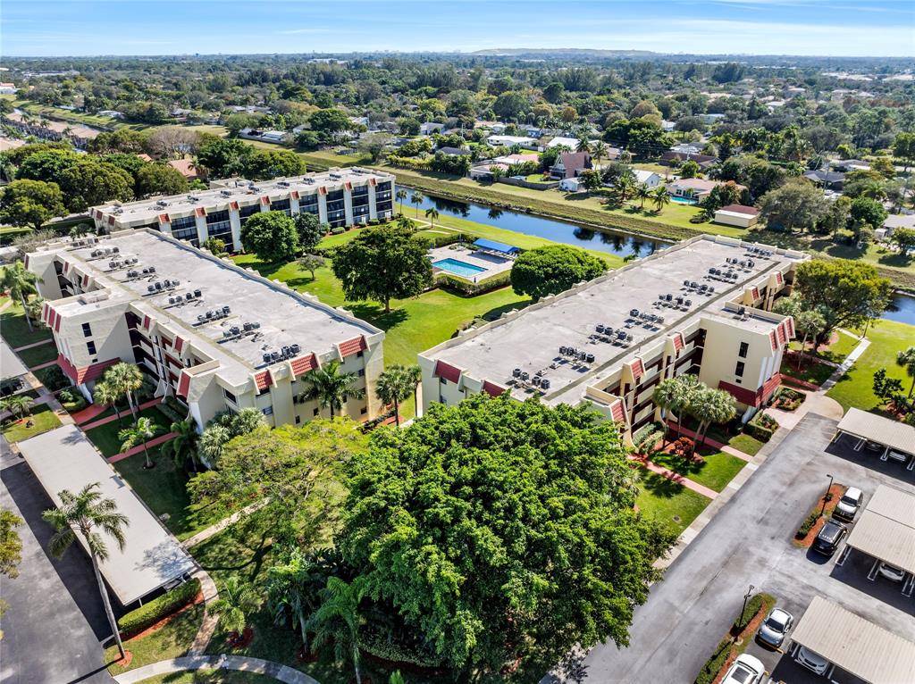 Boca Raton, FL 33428,23345 Carolwood Ln #307