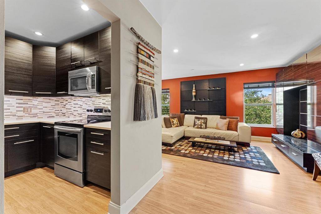 Davie, FL 33324,2451 SW 82nd Ave #310