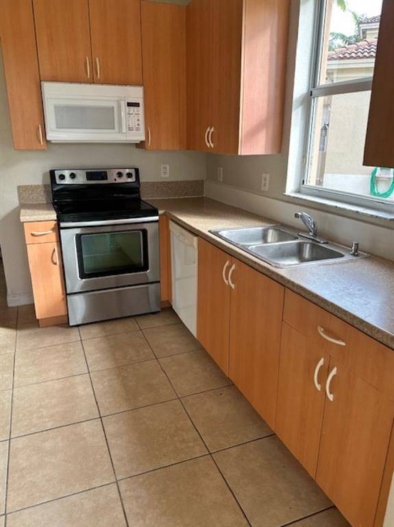 Homestead, FL 33033,1008 NE 39th Ave