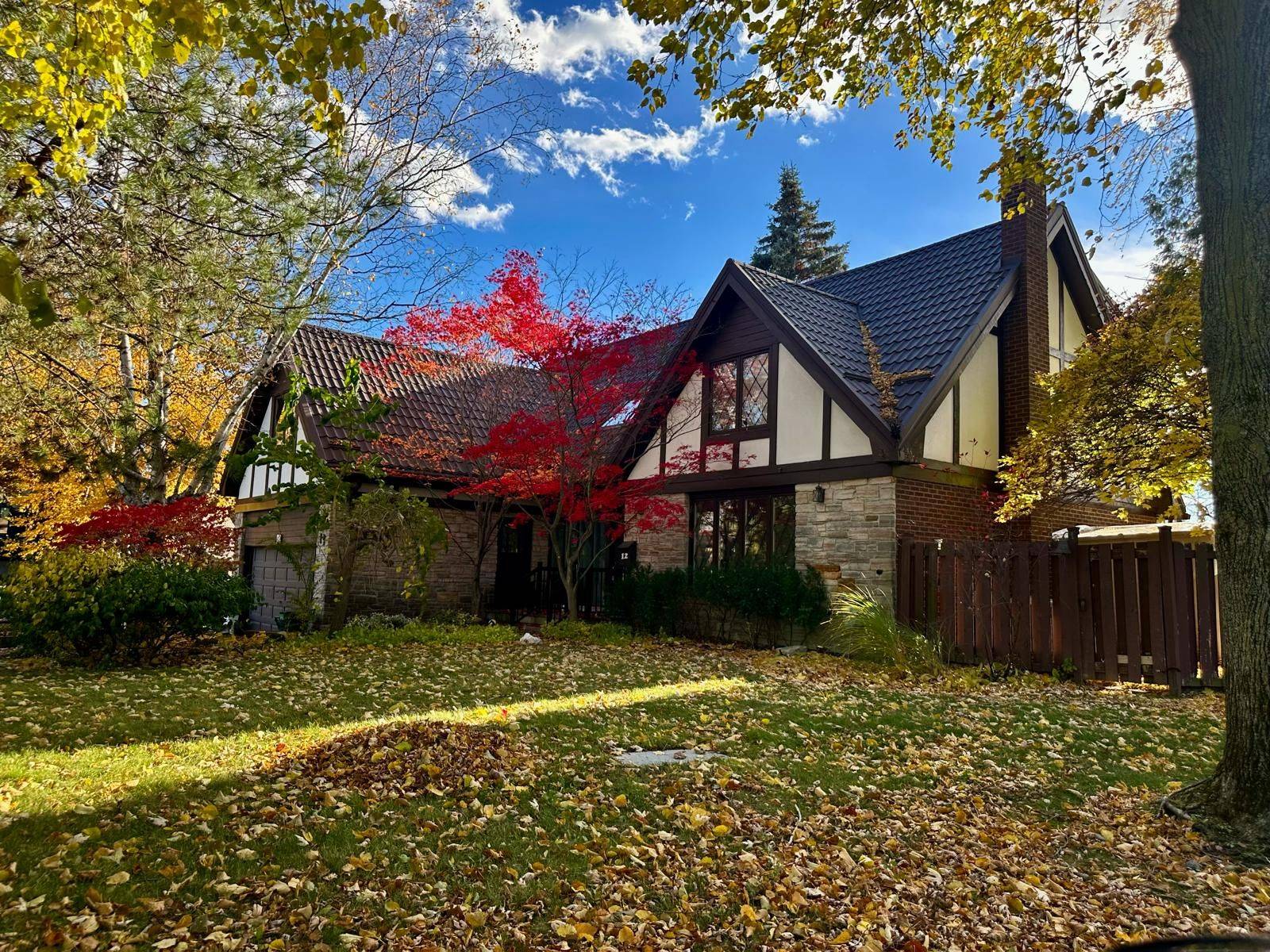 Markham, ON L3T 2M9,12 Brooklet CT