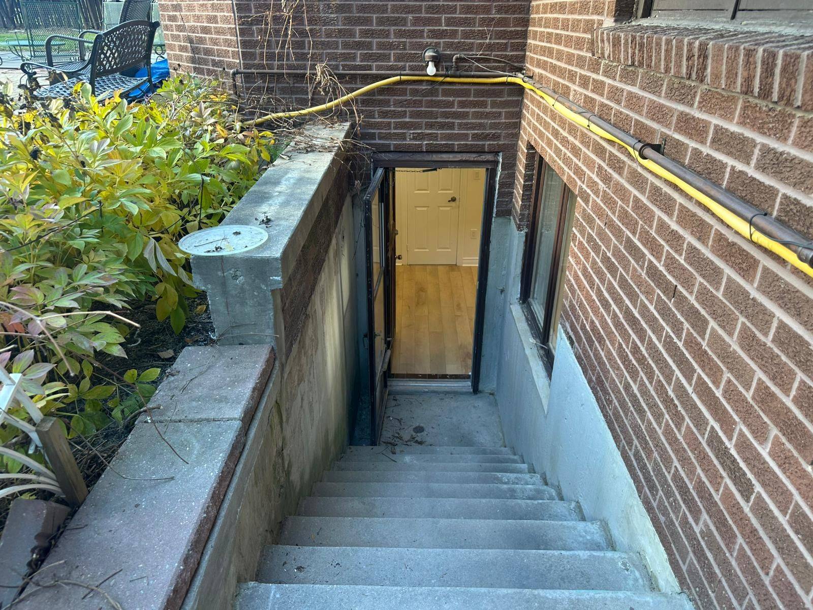 Markham, ON L3T 2M9,12 Brooklet CT