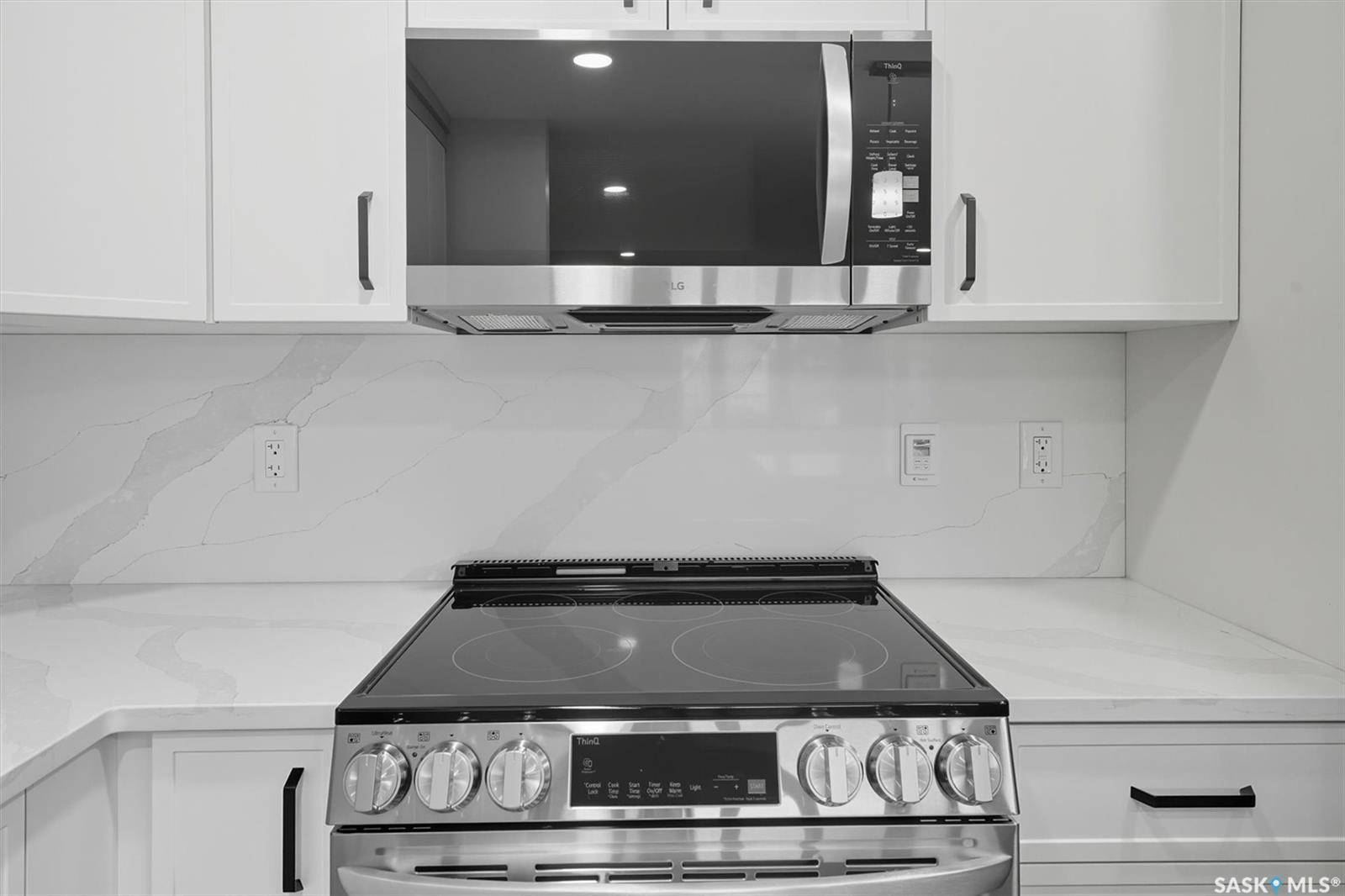 Saskatoon, SK S7N 1P8,318 108th STREET W #208