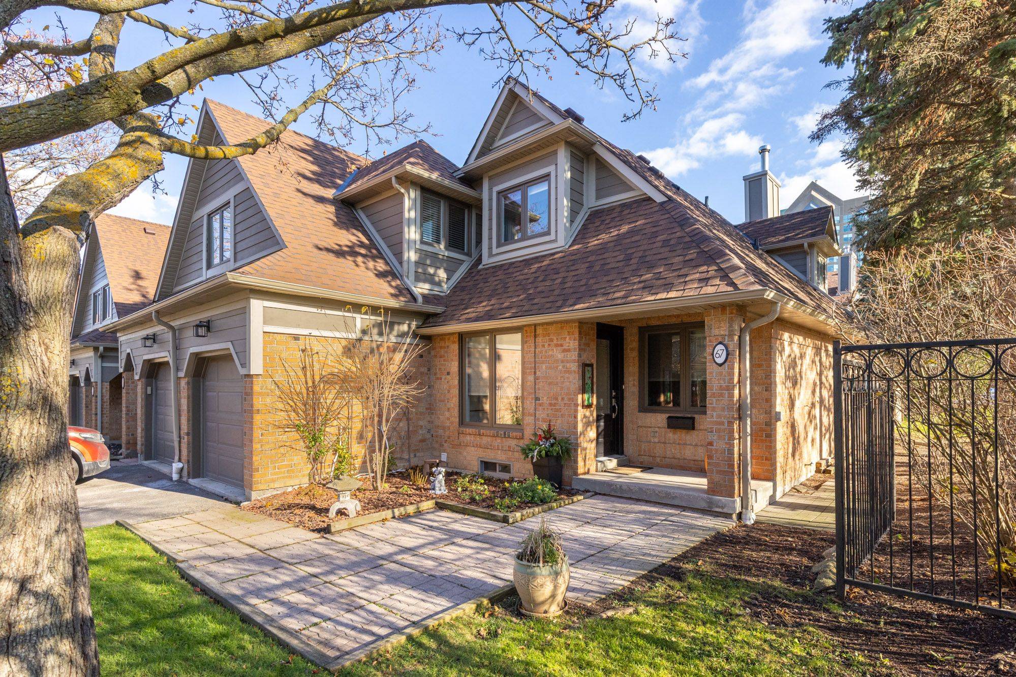 Mississauga, ON L5L 5M7,2199 Burnhamthorpe RD W #67