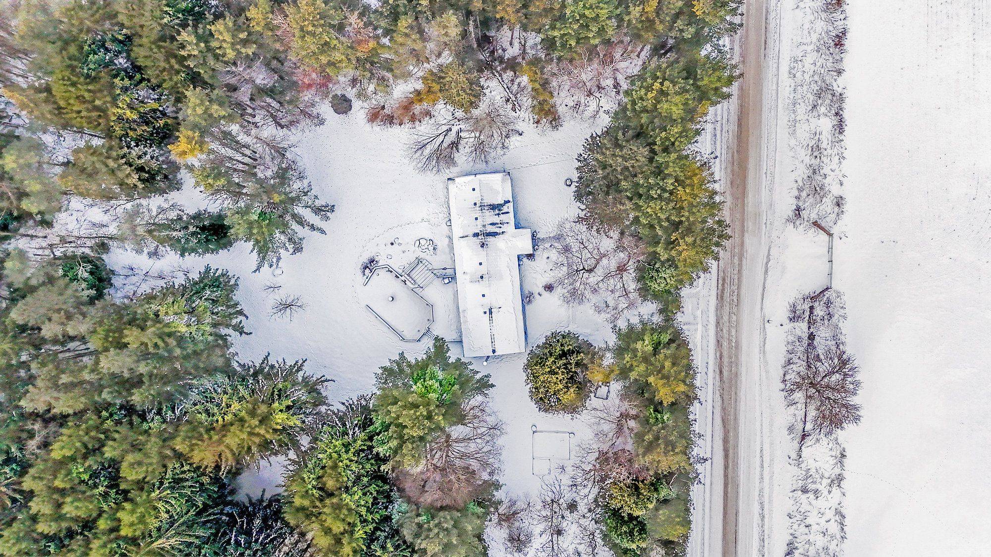 East Garafraxa, ON L9W 7A4,111016 11th Line