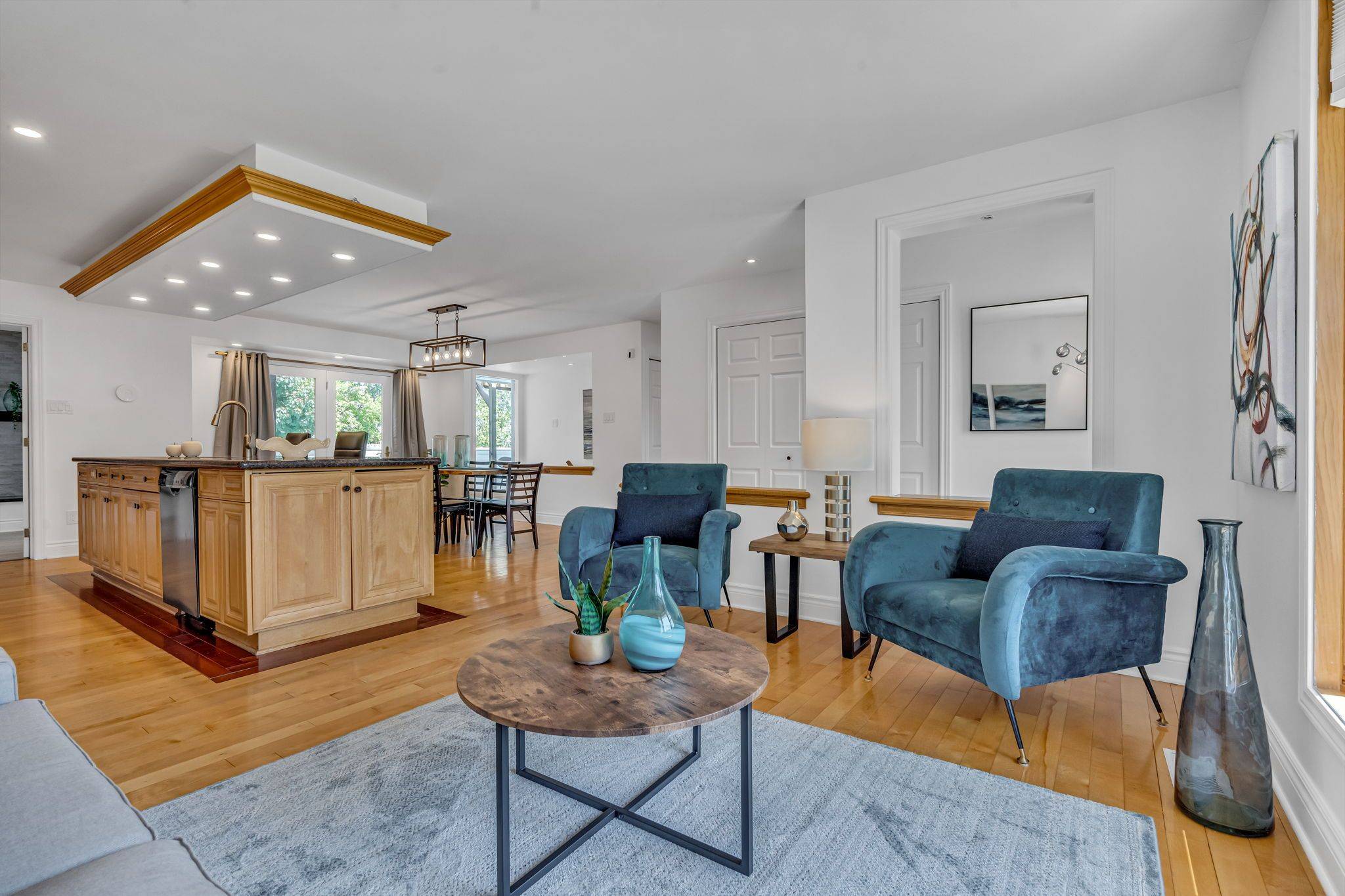 Hunt Club - South Keys And Area, ON K1V 7K5,1369 FONTENAY CRES