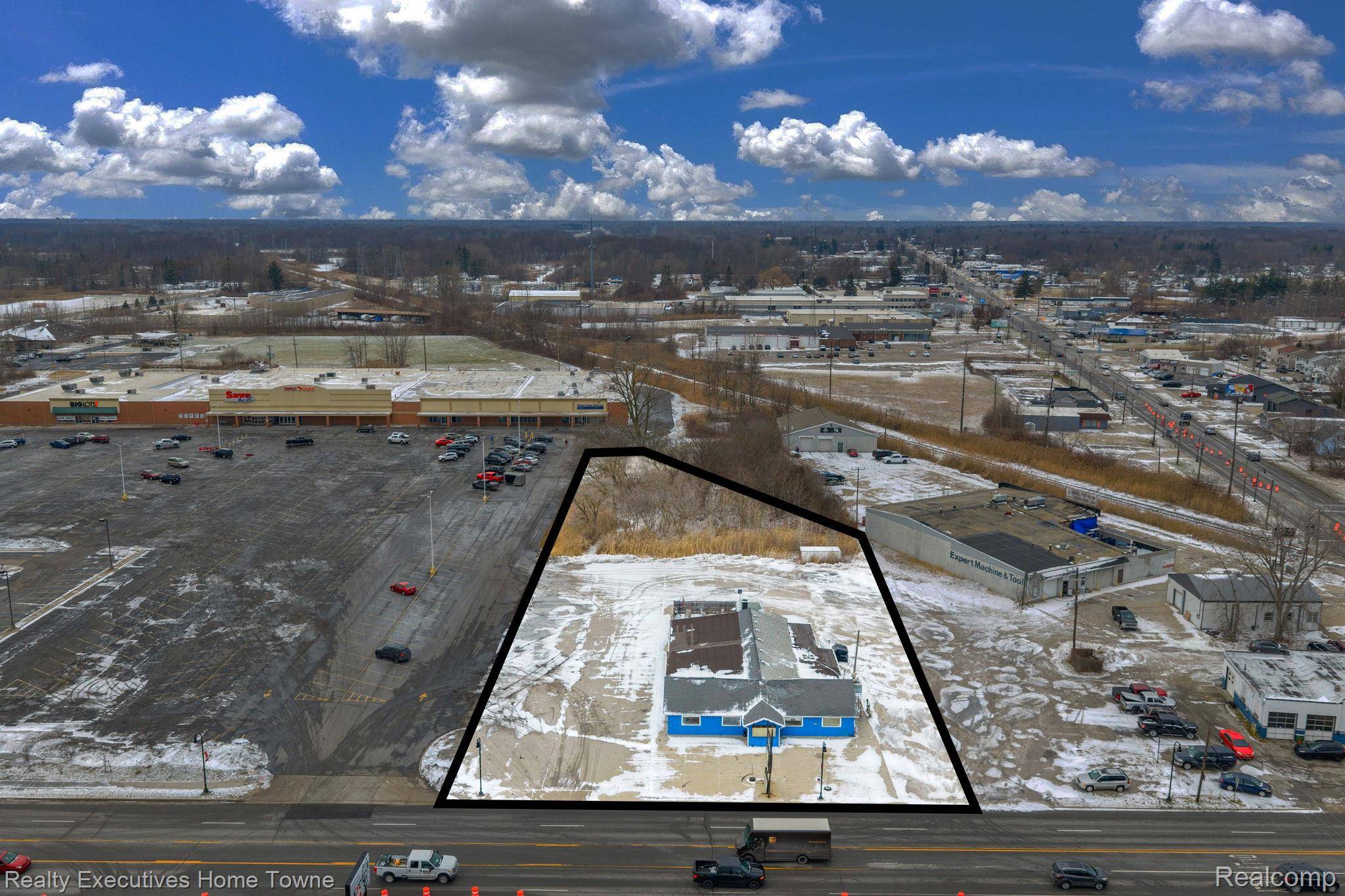 Port Huron, MI 48060,521 24th ST