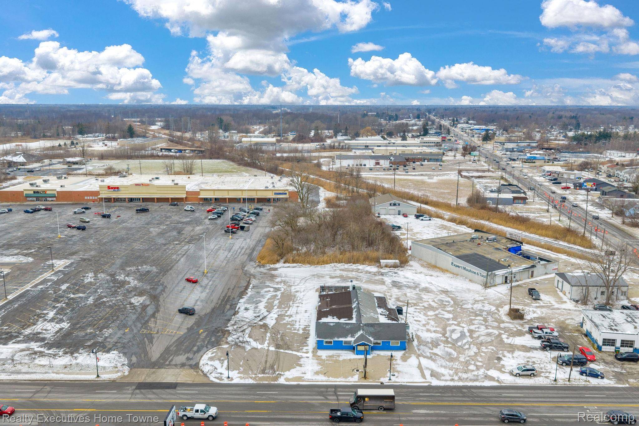 Port Huron, MI 48060,521 24th ST