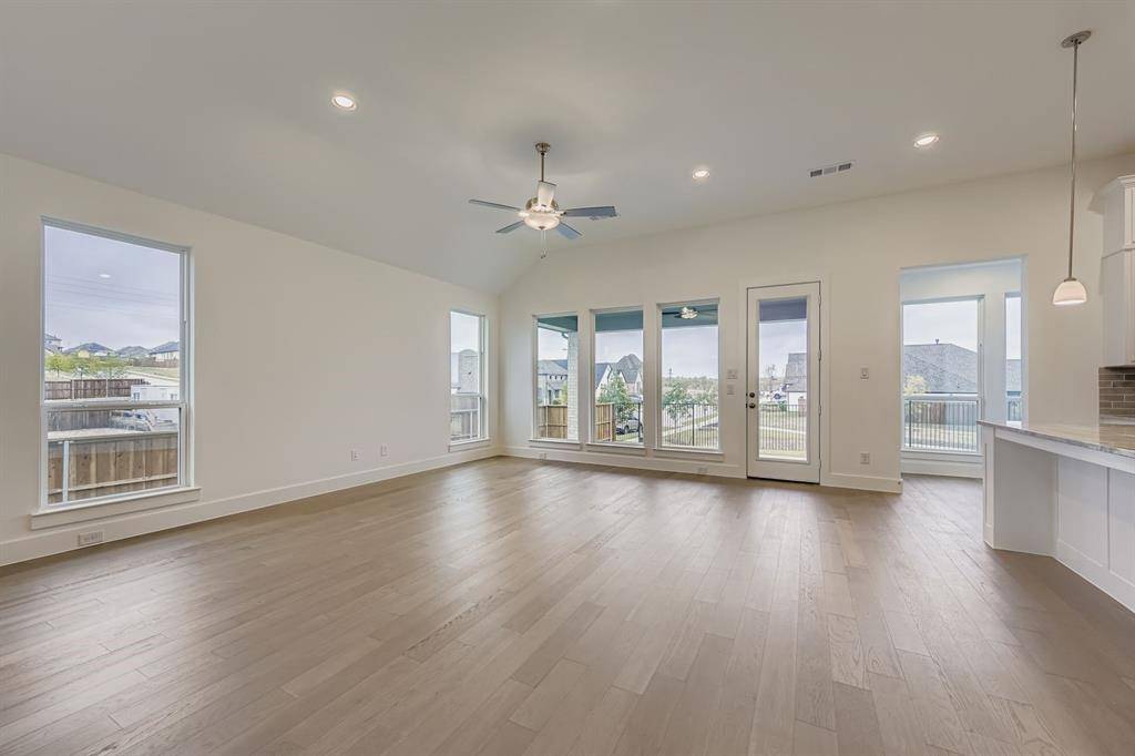 Rhome, TX 76078,154 Longhorn Bend