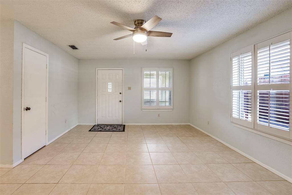 Fort Worth, TX 76112,6517 OAK FOREST Court