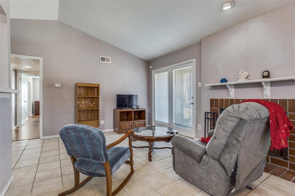 Garland, TX 75043,5913 Lake Hubbard Parkway #221