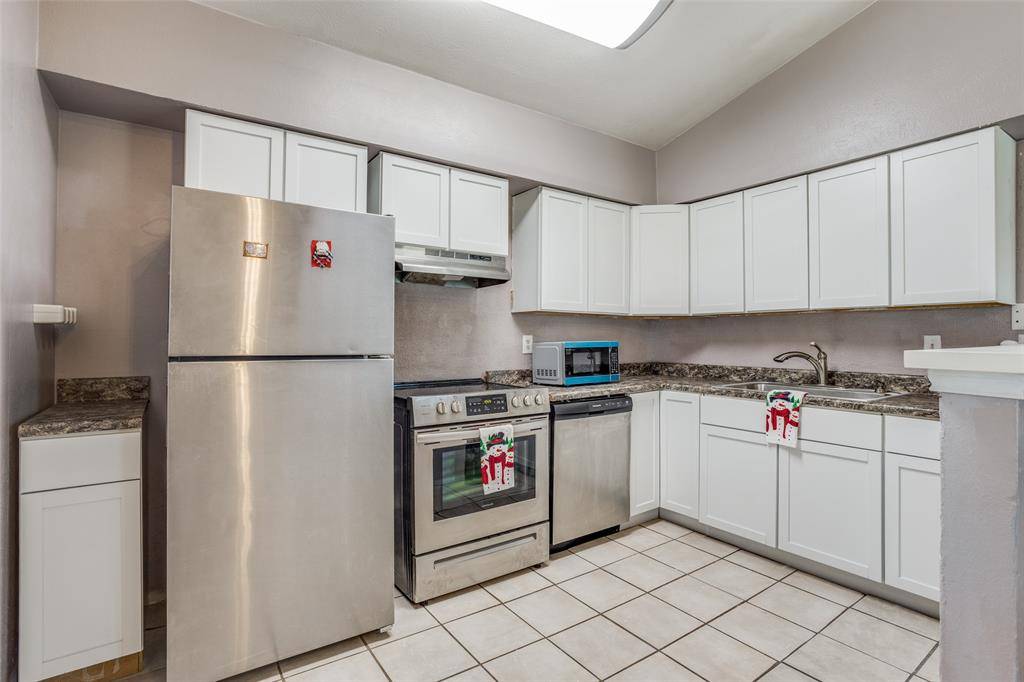 Garland, TX 75043,5913 Lake Hubbard Parkway #221