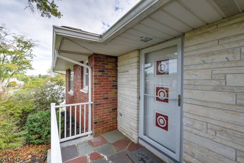 Raritan Boro, NJ 08869,811 Brooklyn Ave