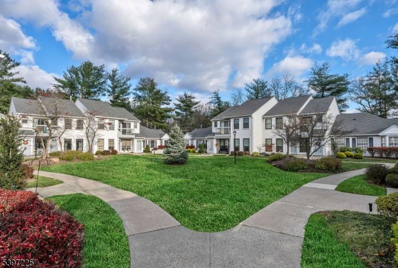 Mahwah Twp., NJ 07430,80 Konight Ct