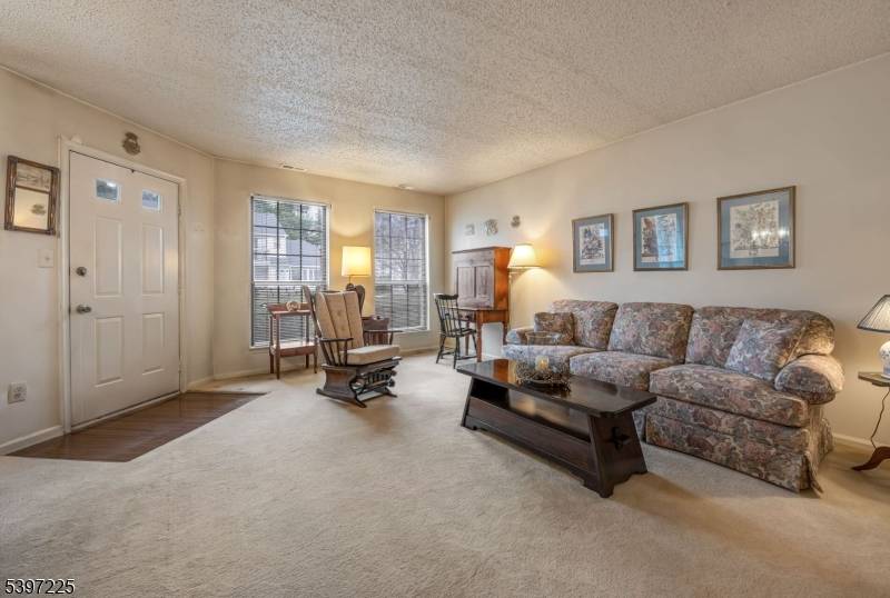 Mahwah Twp., NJ 07430,80 Konight Ct