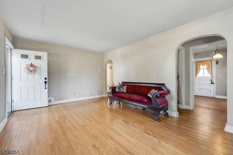 Union Twp., NJ 07083,99 Burke Rd