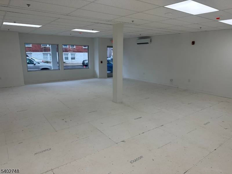 Irvington Twp., NJ 07111,1137 Stuyvesant Ave