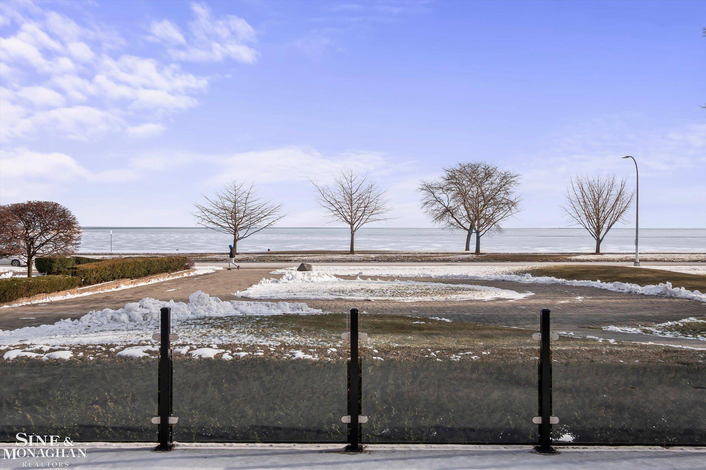 Grosse Pointe Shores, MI 48236,737 Lake Shore RD